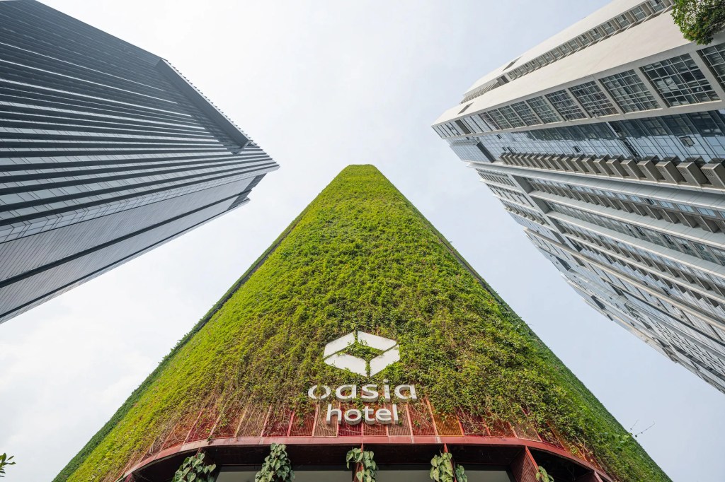 Global Façade Materials: How Buildings Around the World Are Choosing Performance, Design, and&nbsp;Sustainability